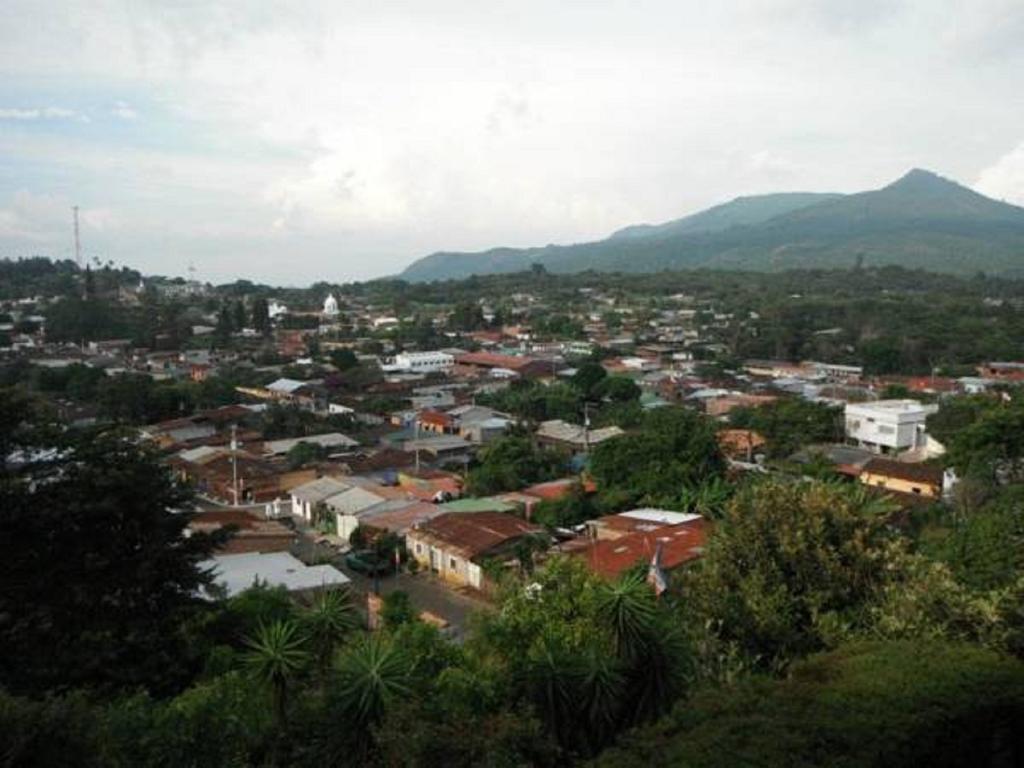 El Balcon De Ataco Hotel กอนเซ็ปซิอ็อน เด อาตาโก ภายนอก รูปภาพ